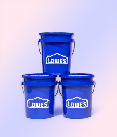 A photo of a stack of three mini Lowe’s buckets.